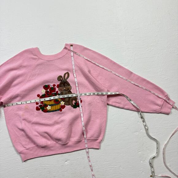 Vintage 80s Bunny Strawberries Graphic Crewneck Sweatshirt, Size 2X - Picture 5 of 10